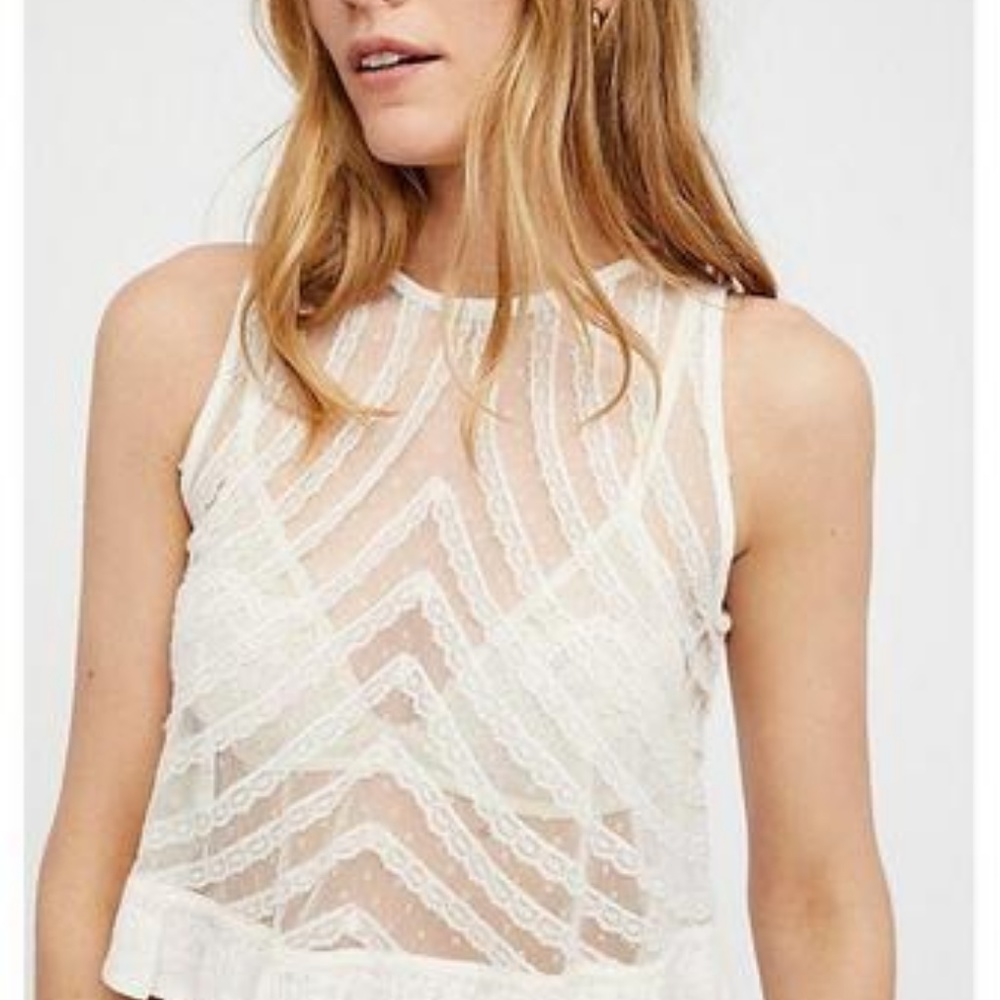 NWT! Free People She’s a Doll Lace Halter Crop - Picture 2 of 6